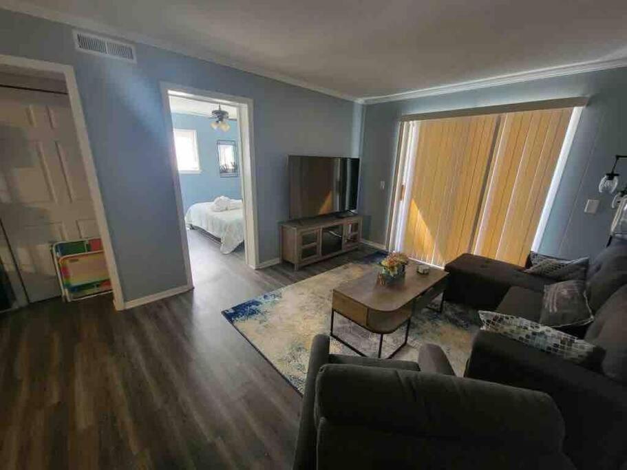 2022 Renovated 2-Bdrm Cozy, Lovely Condo W/Parking! ヒルトンヘッドアイランド エクステリア 写真