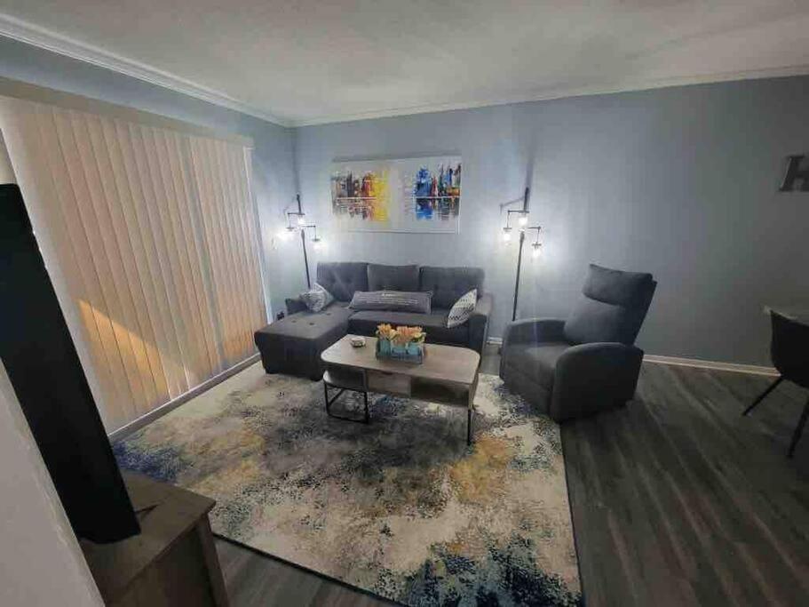2022 Renovated 2-Bdrm Cozy, Lovely Condo W/Parking! ヒルトンヘッドアイランド エクステリア 写真