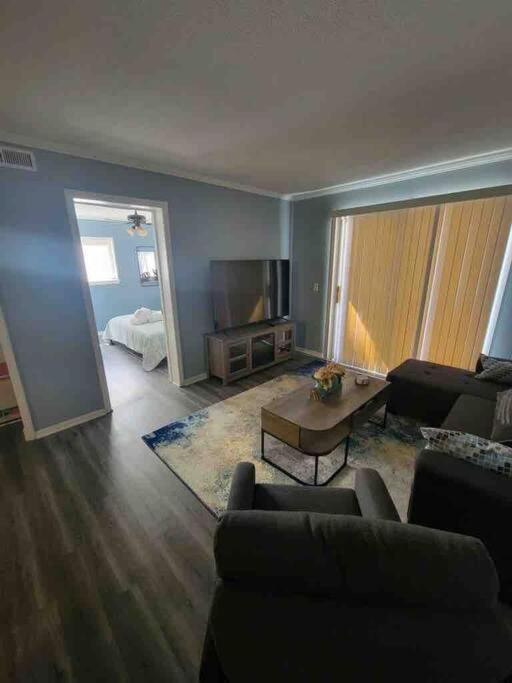 2022 Renovated 2-Bdrm Cozy, Lovely Condo W/Parking! ヒルトンヘッドアイランド エクステリア 写真