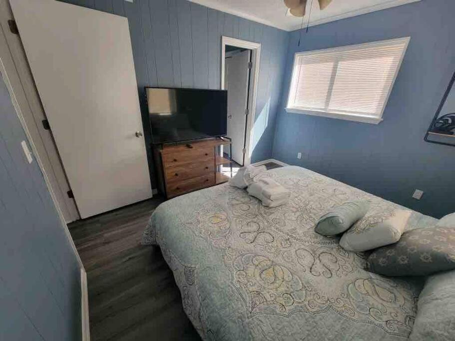 2022 Renovated 2-Bdrm Cozy, Lovely Condo W/Parking! ヒルトンヘッドアイランド エクステリア 写真