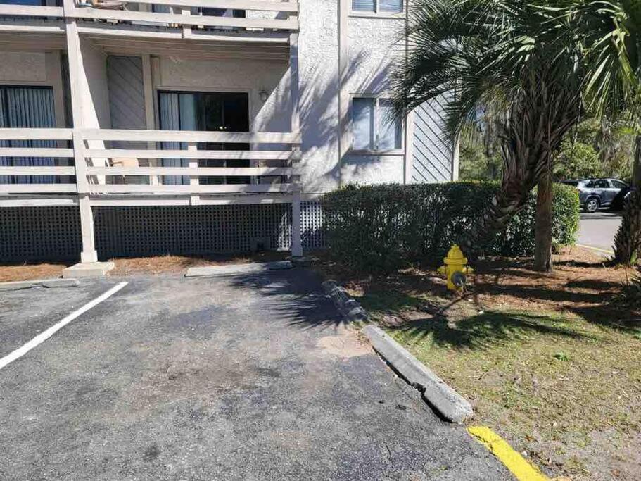 2022 Renovated 2-Bdrm Cozy, Lovely Condo W/Parking! ヒルトンヘッドアイランド エクステリア 写真