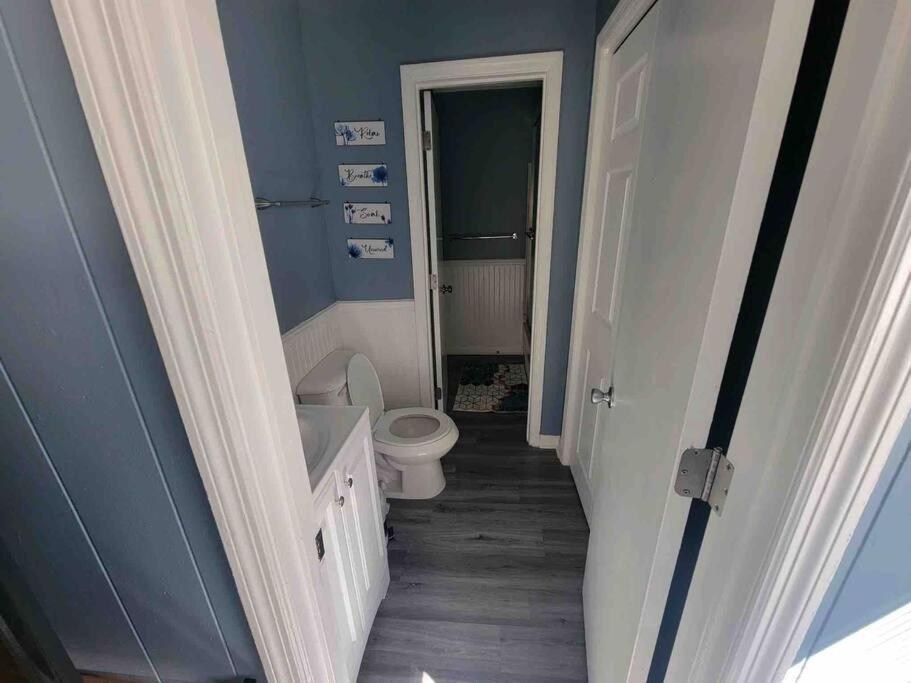 2022 Renovated 2-Bdrm Cozy, Lovely Condo W/Parking! ヒルトンヘッドアイランド エクステリア 写真