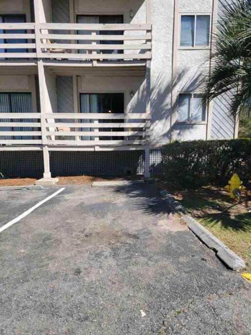 2022 Renovated 2-Bdrm Cozy, Lovely Condo W/Parking! ヒルトンヘッドアイランド エクステリア 写真