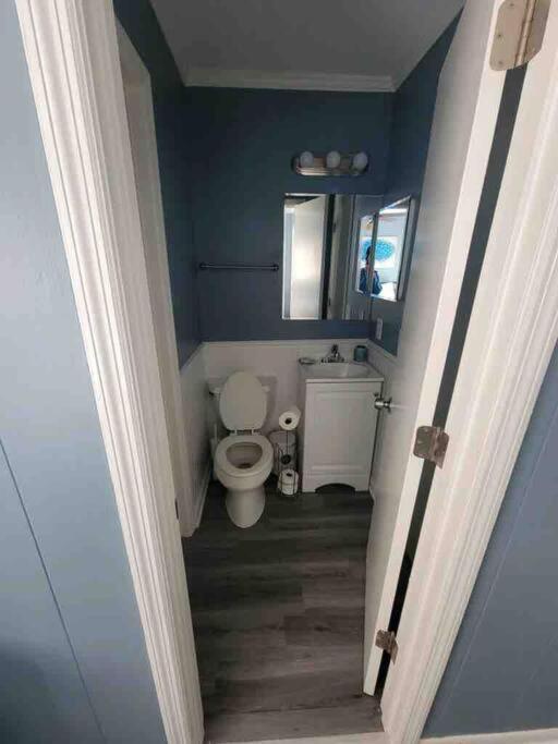 2022 Renovated 2-Bdrm Cozy, Lovely Condo W/Parking! ヒルトンヘッドアイランド エクステリア 写真