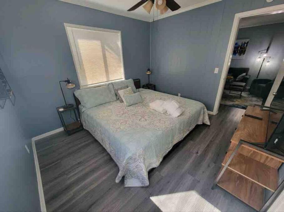 2022 Renovated 2-Bdrm Cozy, Lovely Condo W/Parking! ヒルトンヘッドアイランド エクステリア 写真