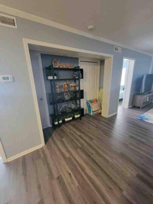 2022 Renovated 2-Bdrm Cozy, Lovely Condo W/Parking! ヒルトンヘッドアイランド エクステリア 写真