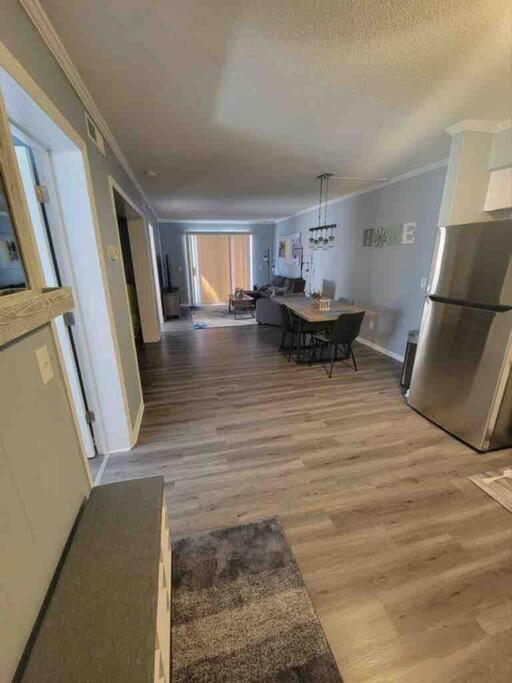 2022 Renovated 2-Bdrm Cozy, Lovely Condo W/Parking! ヒルトンヘッドアイランド エクステリア 写真