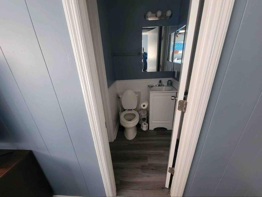 2022 Renovated 2-Bdrm Cozy, Lovely Condo W/Parking! ヒルトンヘッドアイランド エクステリア 写真