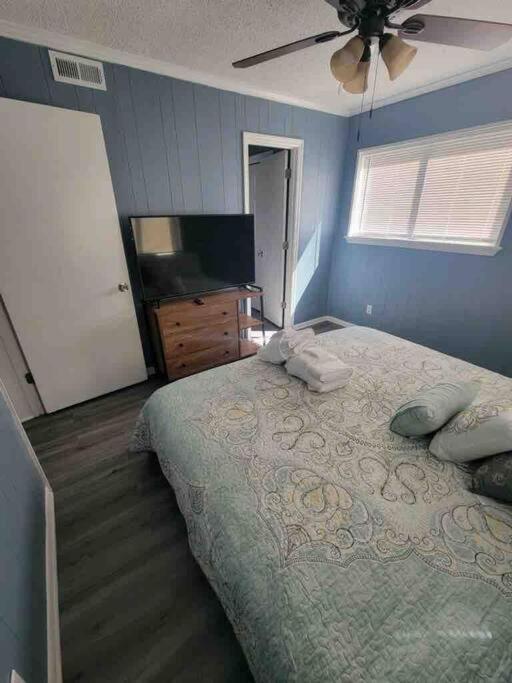 2022 Renovated 2-Bdrm Cozy, Lovely Condo W/Parking! ヒルトンヘッドアイランド エクステリア 写真
